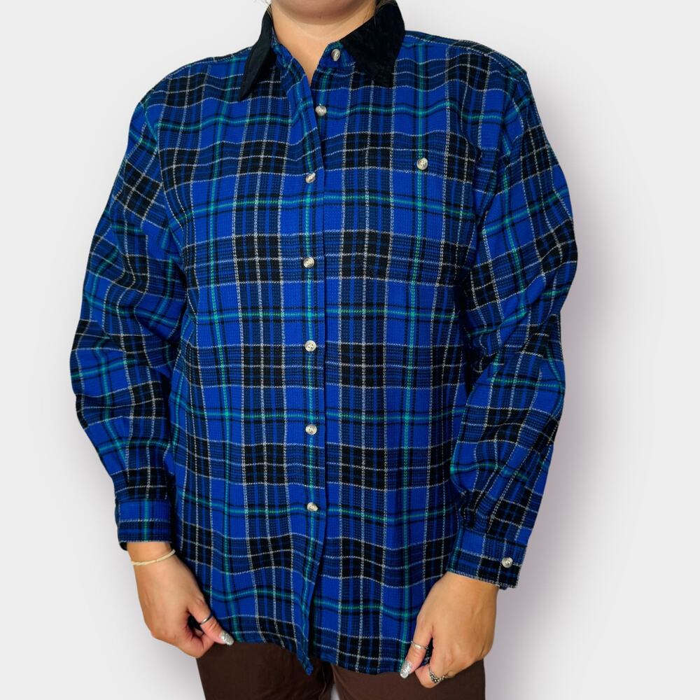 90s‎ Cabin Creek Royal Blue plaid with black Collar